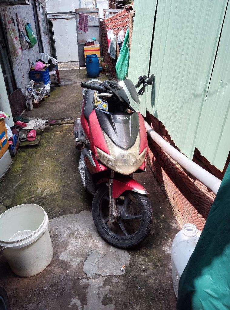 Honda Air Blade 2008 красный карбюратор