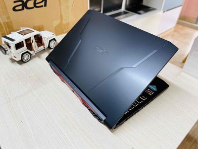 Laptop Acer Gaming Nitro 5 RYZEN 5- 5600H / Ram 8G