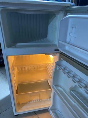Thanh lý tủ lạnh Sanyo 120lit