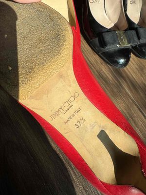 Thanh lý 2 đôi giầy. Mua bán Giày dép tại Quận Cầu Giấy Hà Nội được đăng bởi Thaomy