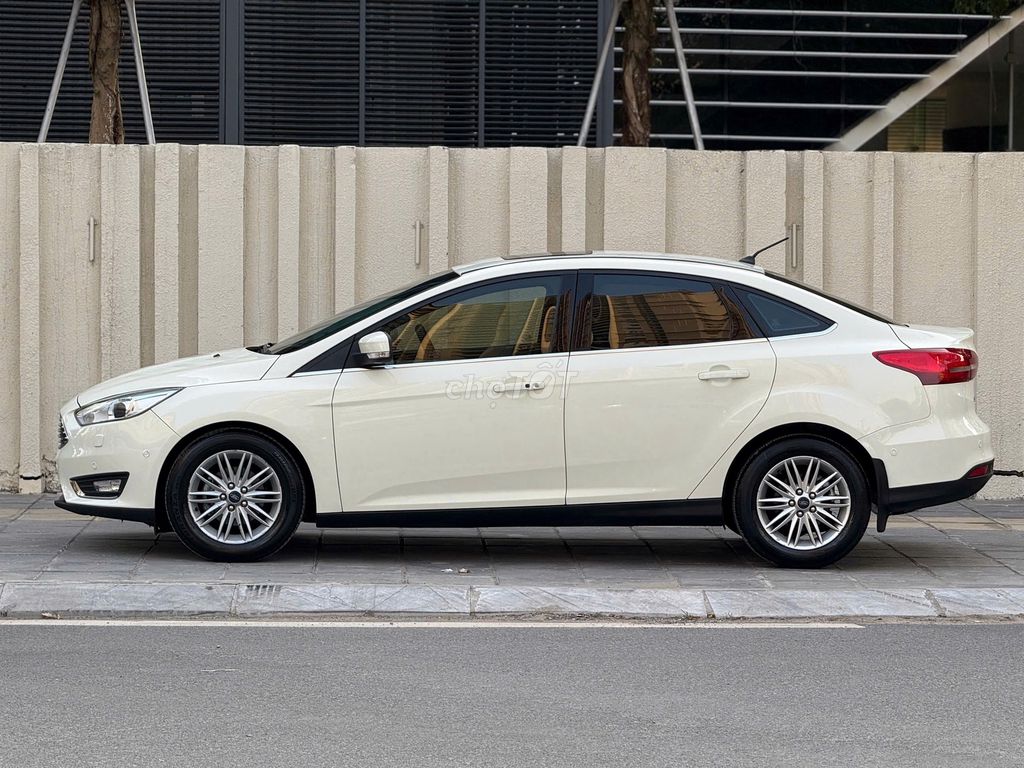 Ford Focus Titanium 2018 Trắng. Mua bán Ô tô tại Quận Bắc Từ Liêm Hà Nội được đăng bởi Lê Đức Dũng hình 12