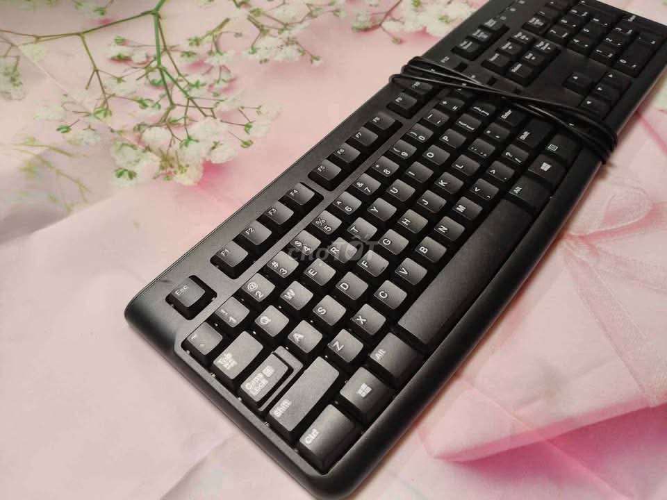 Pass bàn phím logitech k120 đang xài tốt