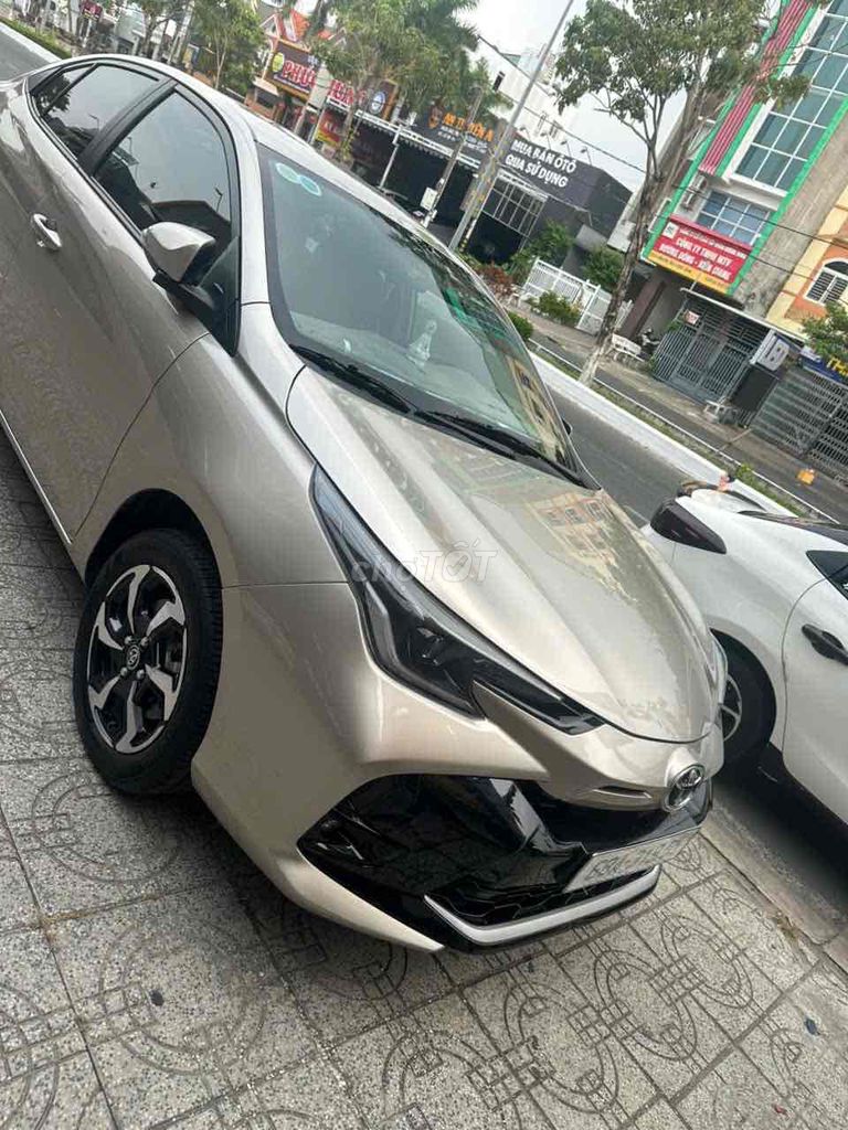 Toyota Vios 2023 - 120000 km