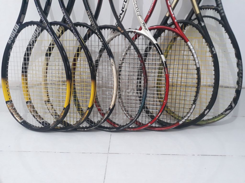 Vợt tennis quần vợt