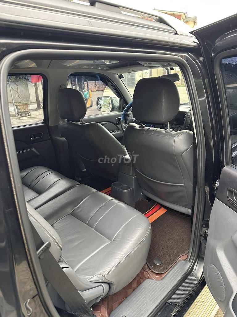 Ford Everest 2.5AT 2016 đen 83.000 km. Mua bán Ô tô tại Quận Gò Vấp Tp Hồ Chí Minh được đăng bởi Quang hình 6