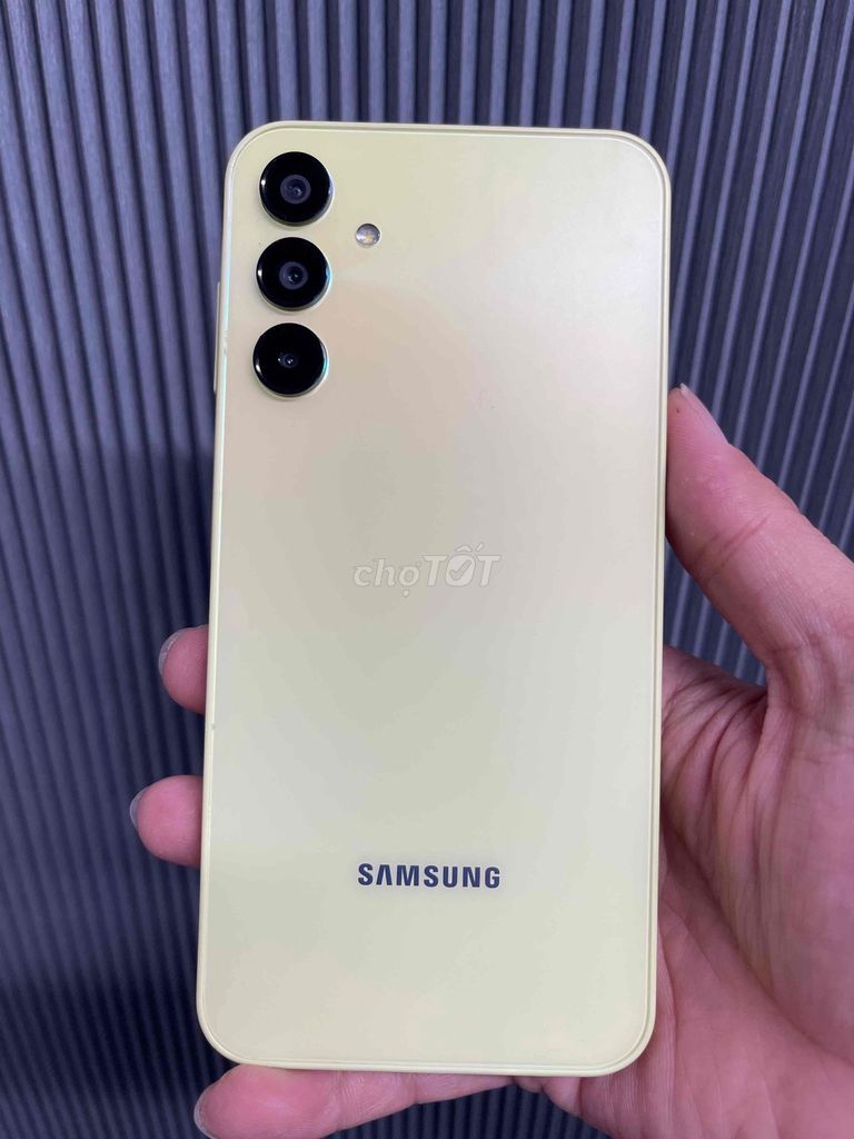 Samsung A15 ram 8/128gb. Mua bán Điện thoại tại Quận 4 Tp Hồ Chí Minh được đăng bởi Tuấn hình 1