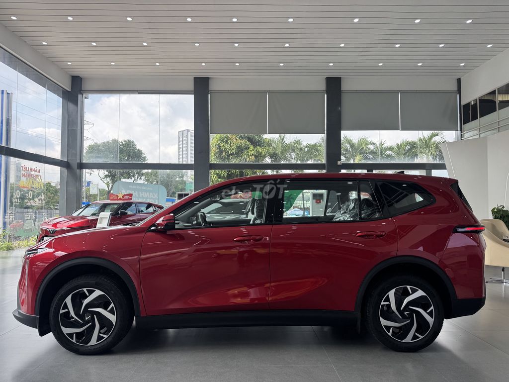 LlMO GREEN, 7 chỗ, có SẴN XE, xuất hoá đơn liền. Mua bán Ô tô tại Quận Bình Tân Tp Hồ Chí Minh được đăng bởi VÕ LONG HẢI VinFast Chevrolet hình 5