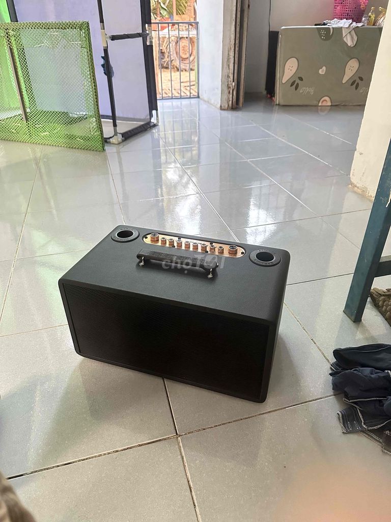 Loa xách tay Đen. Mua bán Tivi, Âm thanh tại Huyện Tiểu Cần Trà Vinh được đăng bởi Nguyễn Nguyễn hình 1