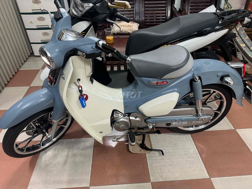 Honda Cub Cọp 125 2019 Xám trắng 1982 km. Mua bán Xe máy tại Thành phố Sóc Trăng Sóc Trăng được đăng bởi tân hình 2