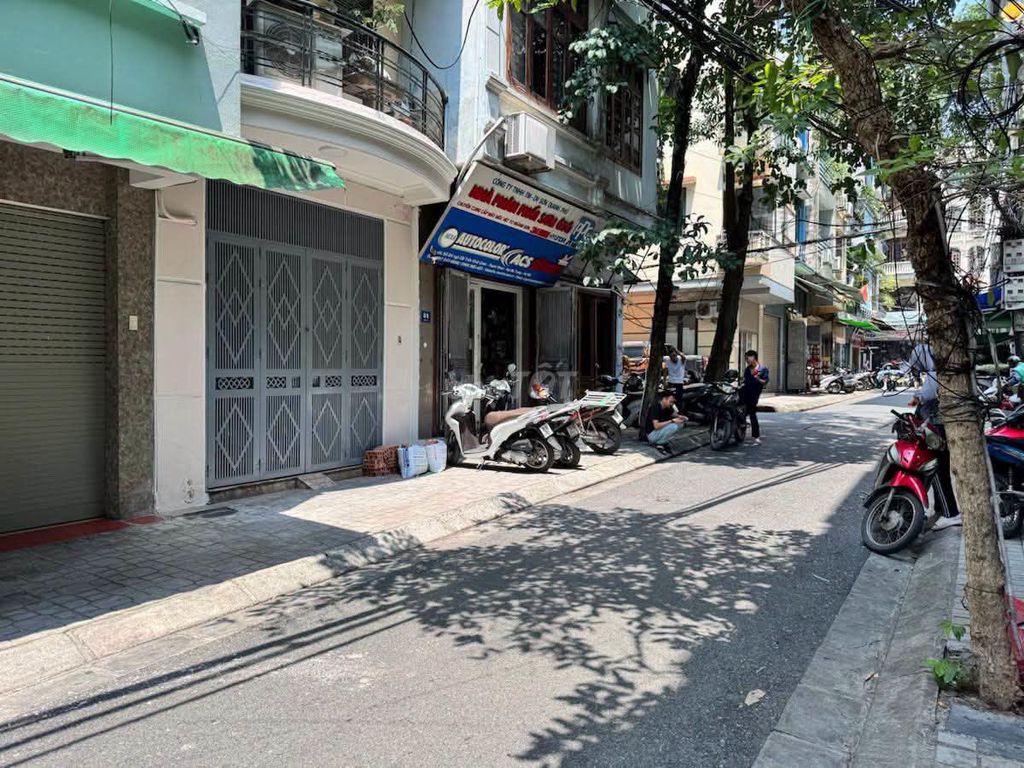 Продается дом Bach Mai, Hai Ba Trung, 5-этажный тротуарный бизнес