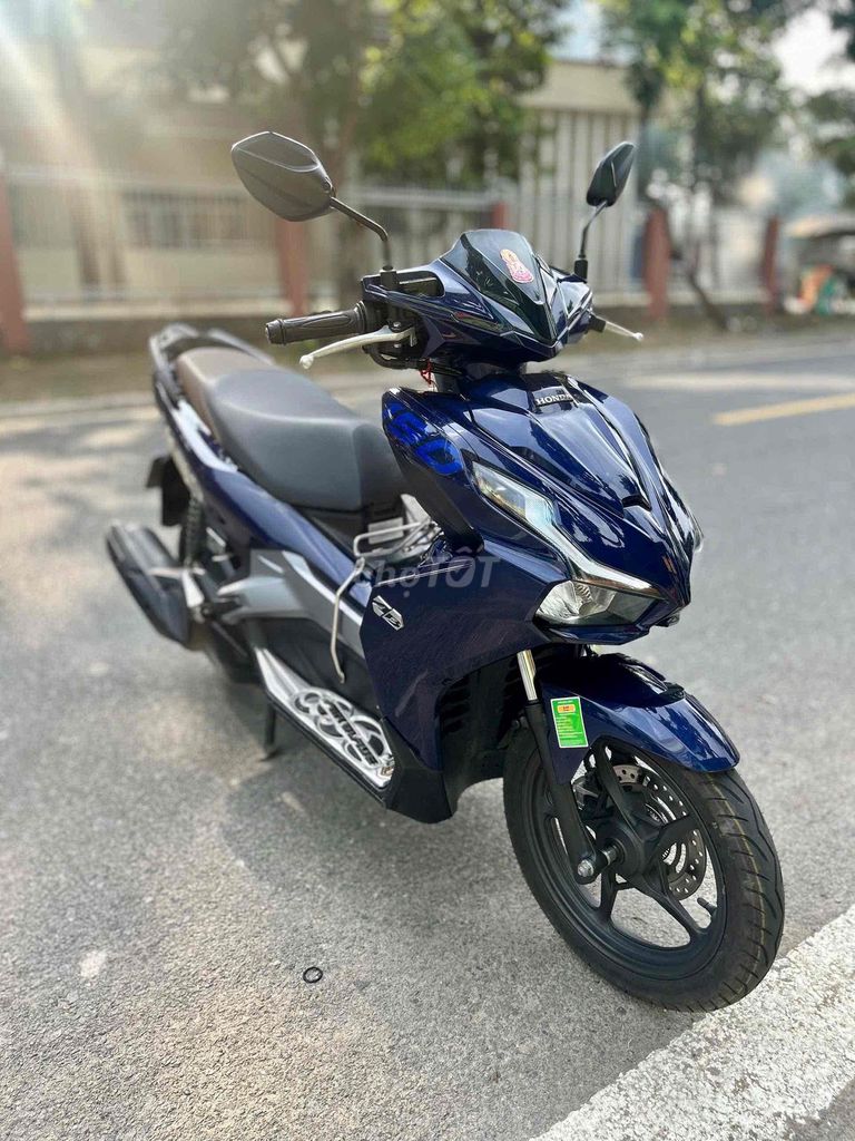 Honda Air Blade 150 2022 ABS Xanh 22.000 km. Mua bán Xe máy tại Thành phố Thủ Dầu Một Bình Dương được đăng bởi Hồ Hoàng Cảnh   hình 1