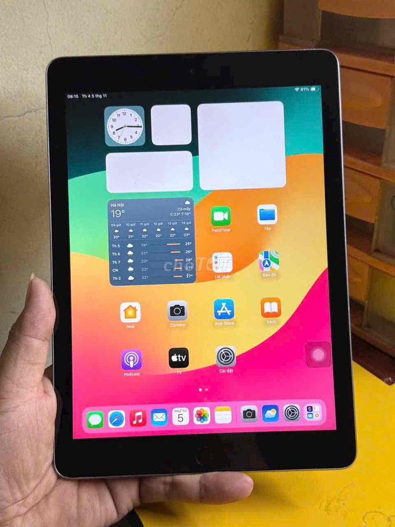 ipad Gen 6 32g bản wifi (2400k). Mua bán Máy tính bảng tại Quận Tân Bình Tp Hồ Chí Minh được đăng bởi Chuyên Bán Đồ 2hand hình 1