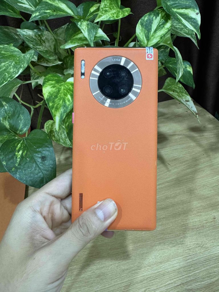 Huawei Mate 30 Pro 5G 256GB Cam ĐẸP SƯU TẦM. Mua bán Điện thoại tại Quận Hoàng Mai Hà Nội được đăng bởi OneSmart hình 1