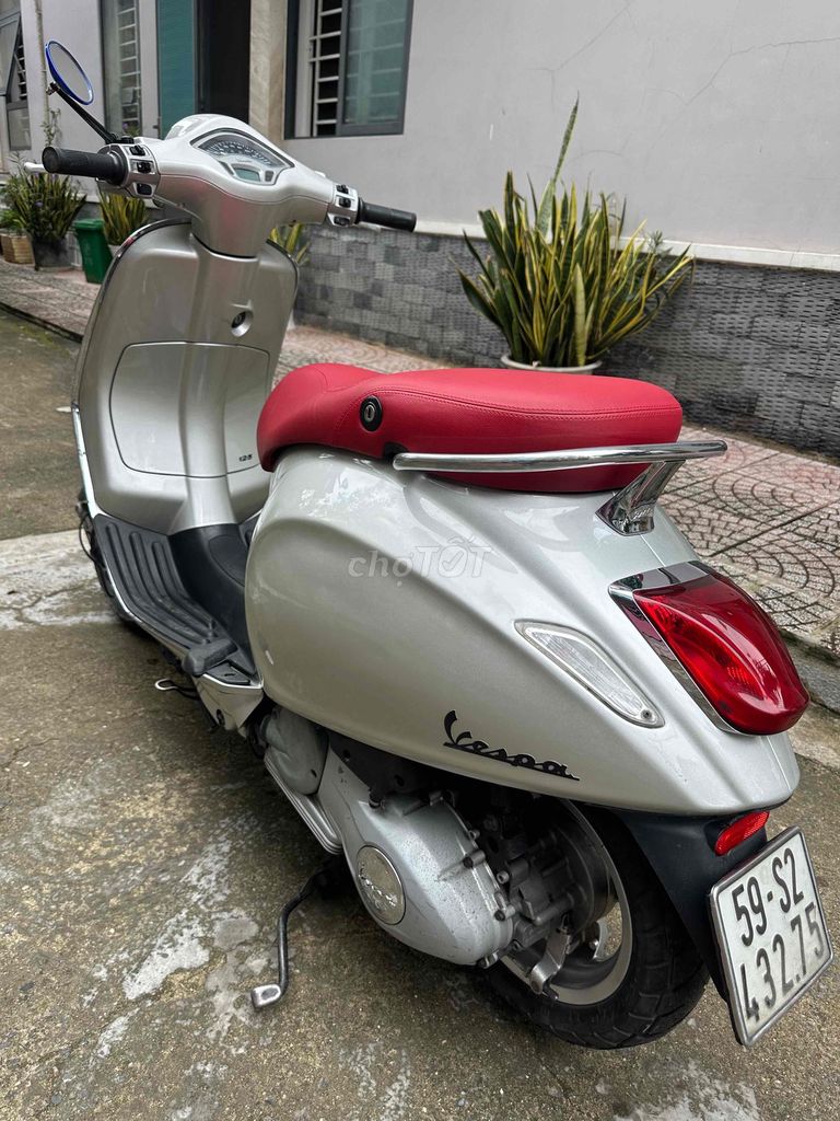 Vespa Primavera 3vie 2016, BSTP 1 chủ công chứng. Mua bán Xe máy tại Quận Bình Thạnh Tp Hồ Chí Minh được đăng bởi Lê Nhân hình 6