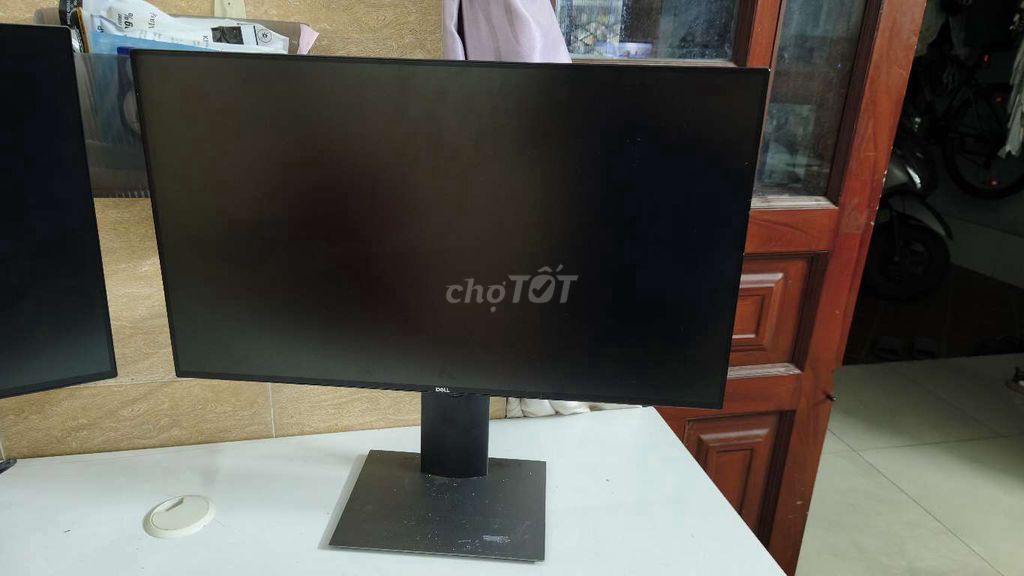 Dell U2419H 24 inch Full HD Đen. Mua bán Phụ kiện (Màn hình, Chuột...) tại Quận Tân Bình Tp Hồ Chí Minh được đăng bởi diệp trung quyết hình 1