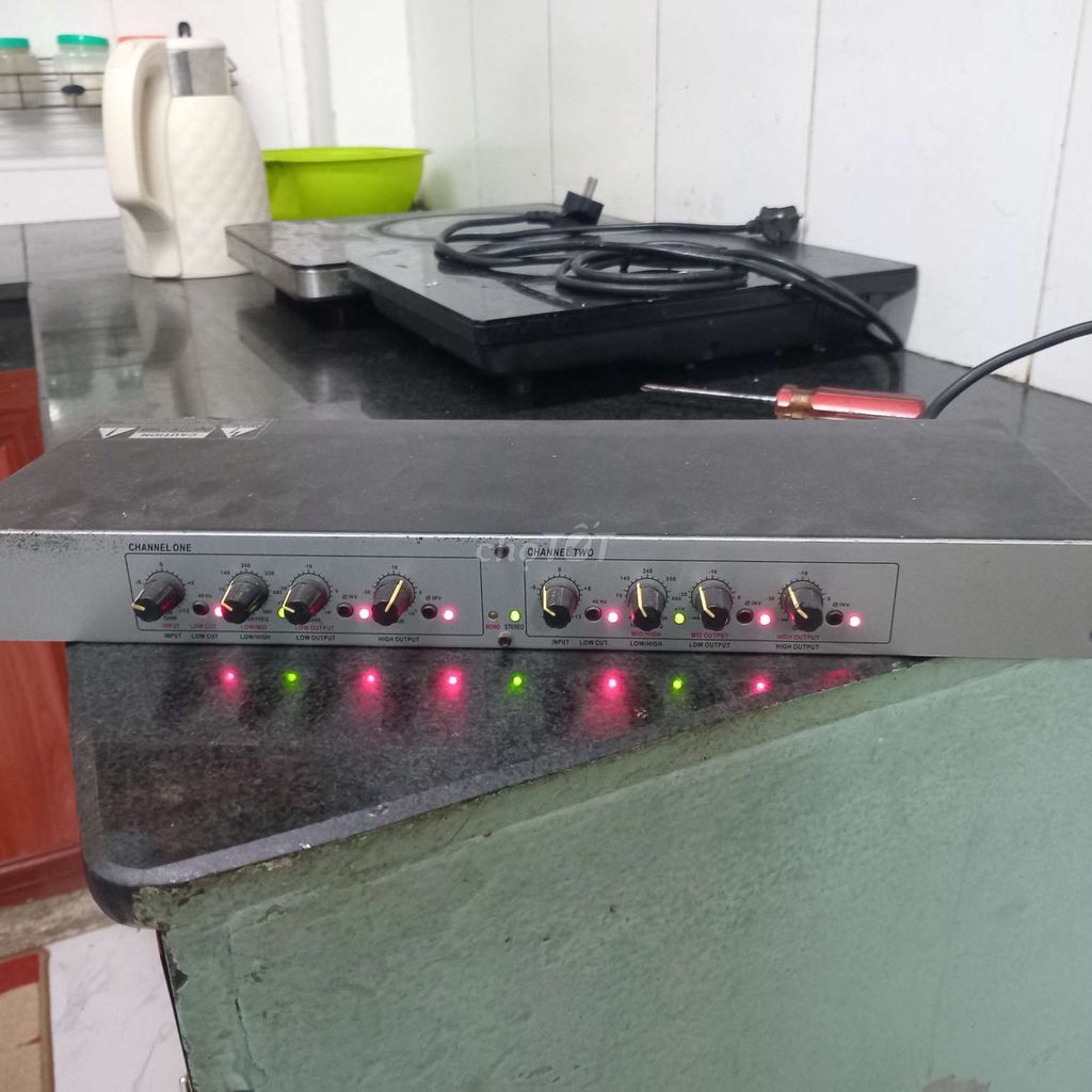 dbx 223xs Crossover Xám. Mua bán Tivi, Âm thanh tại Quận Sơn Trà Đà Nẵng được đăng bởi khánh hình 1