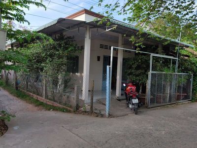 Nhà 2MT gần chợ Vĩnh Bình
