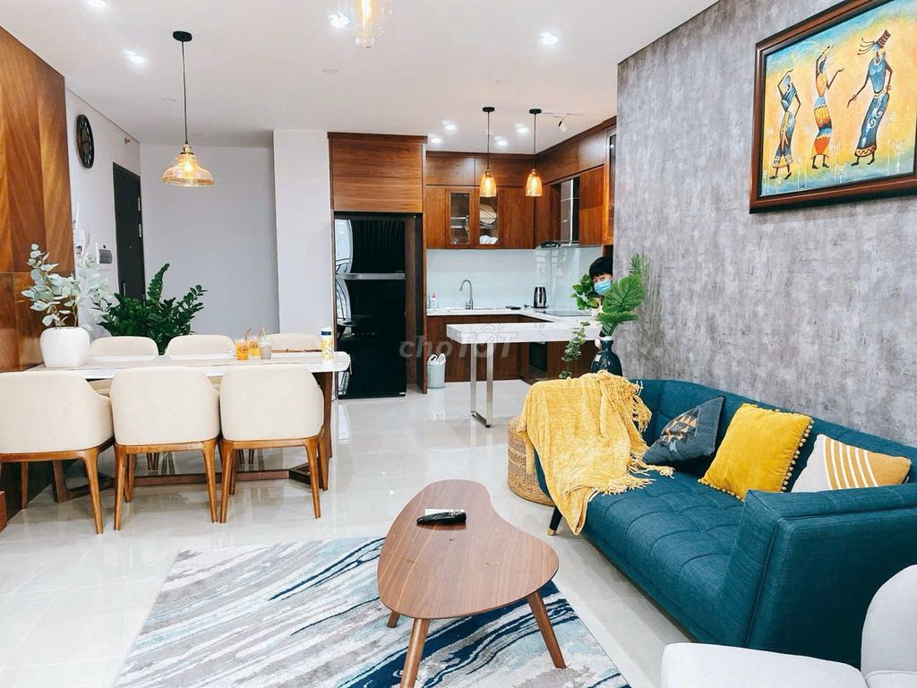 Cho thuê căn hộ 3PN tại Sunrise city Quận 7