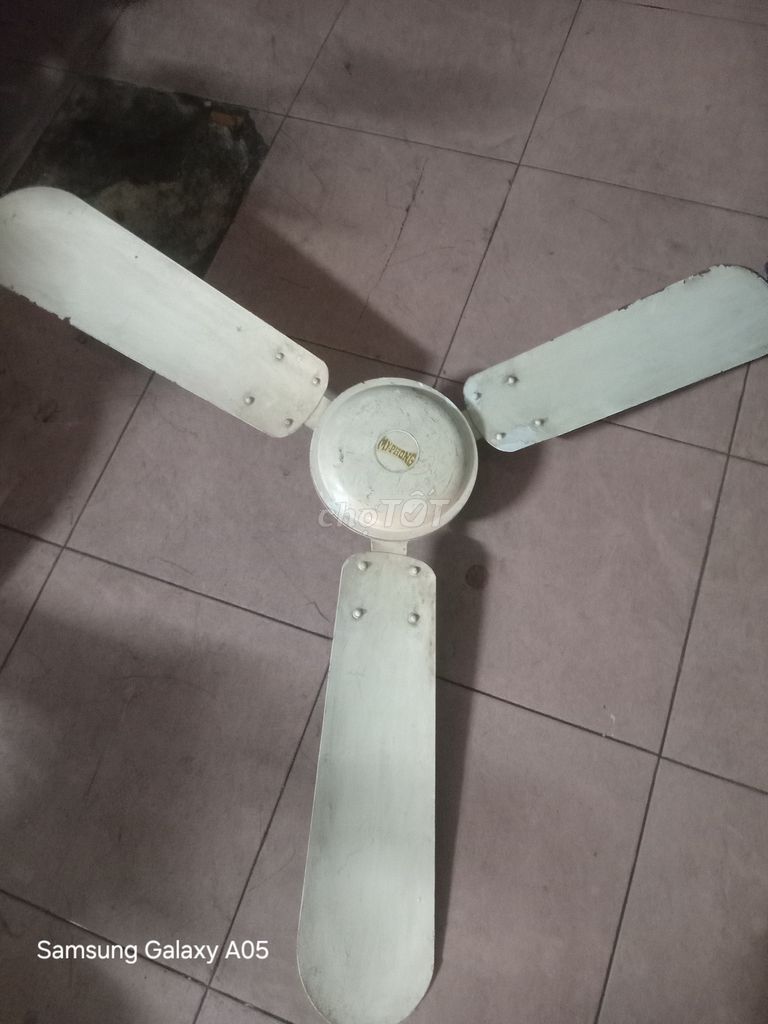 Quạt trần My Phong Trắng Đã sử dụng. Mua bán Quạt tại Quận 11 Tp Hồ Chí Minh được đăng bởi Minh hình 1