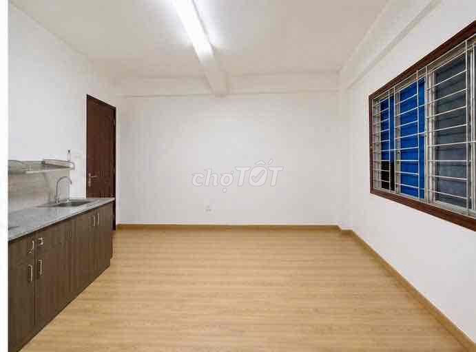 🏠 НОМЕР ПЛОЩАДЬЮ 25 М² НА 4 КВ.М. — БОЛЬШОЕ ОКНО — ПОЛНЫЙ КОМФОРТ — РАЙОН 8
