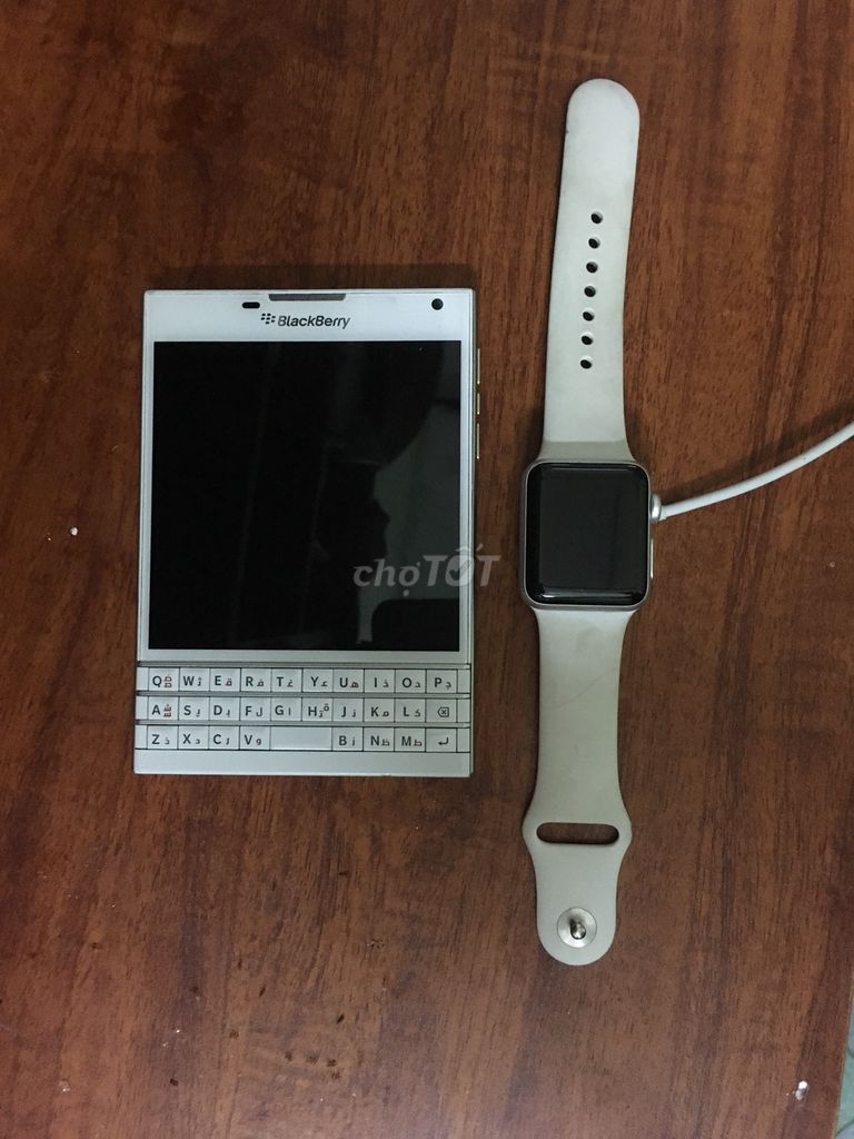 0979905325 - Cần bán Apple watch 3 38m . blackberry pasport