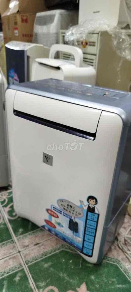 Máy hút ẩm Sharp 7-13 lít. Mua bán Nội thất, đồ gia dụng khác tại Huyện Gia Lâm Hà Nội được đăng bởi Trần Thanh Thủy hình 1