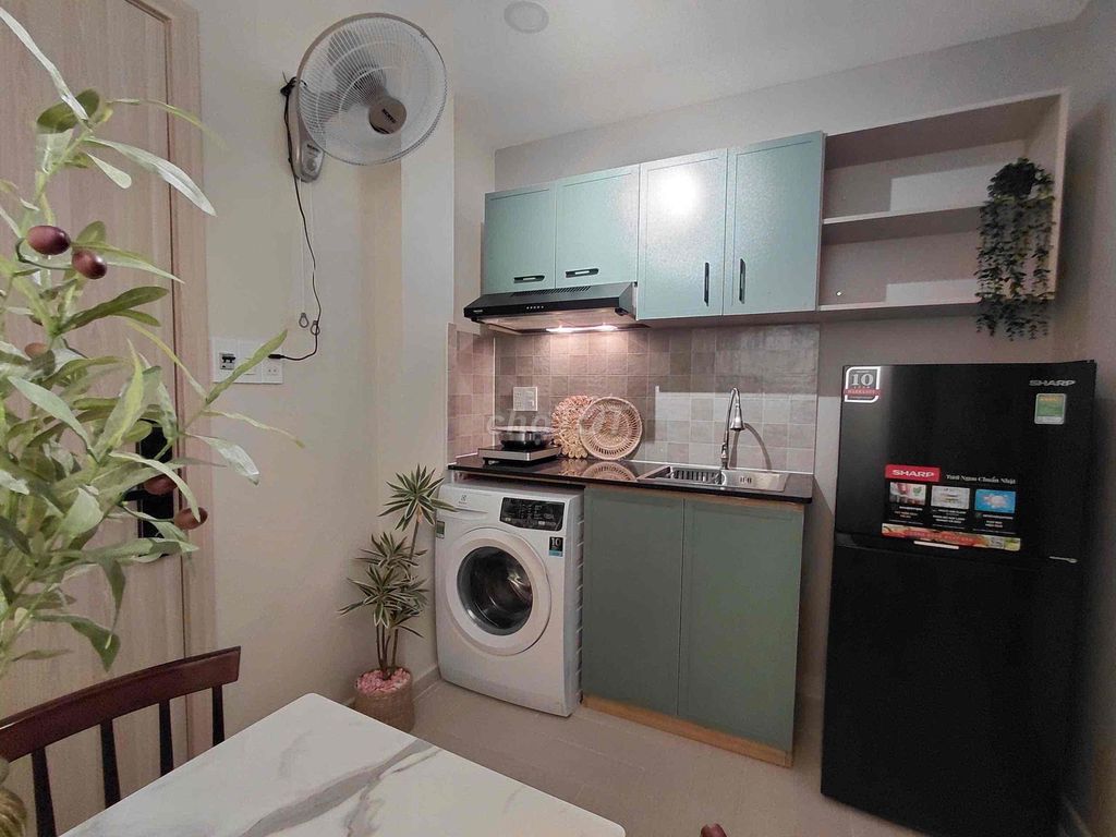 2 PHÒNG NGỦ BAN CÔNG TÁCH BẾP FULL NỘI THẤT