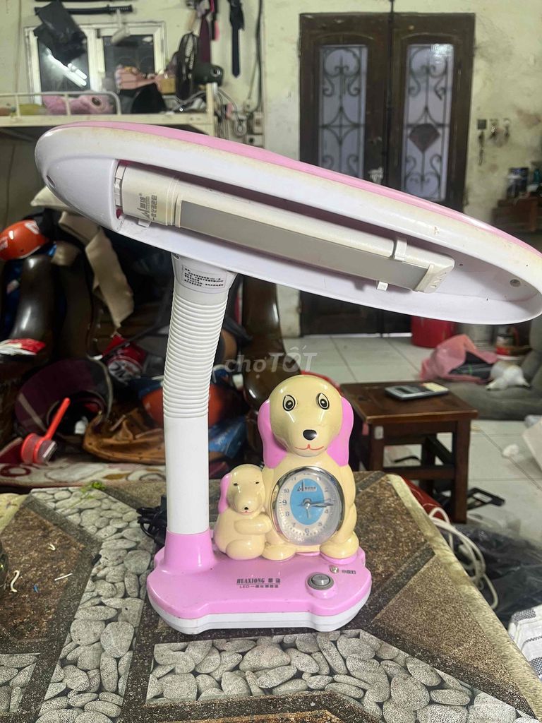 Đèn bàn HUAXIONG Hồng Nhựa. Mua bán Đèn tại Quận Hoàng Mai Hà Nội được đăng bởi Kairiyeudau hình 1