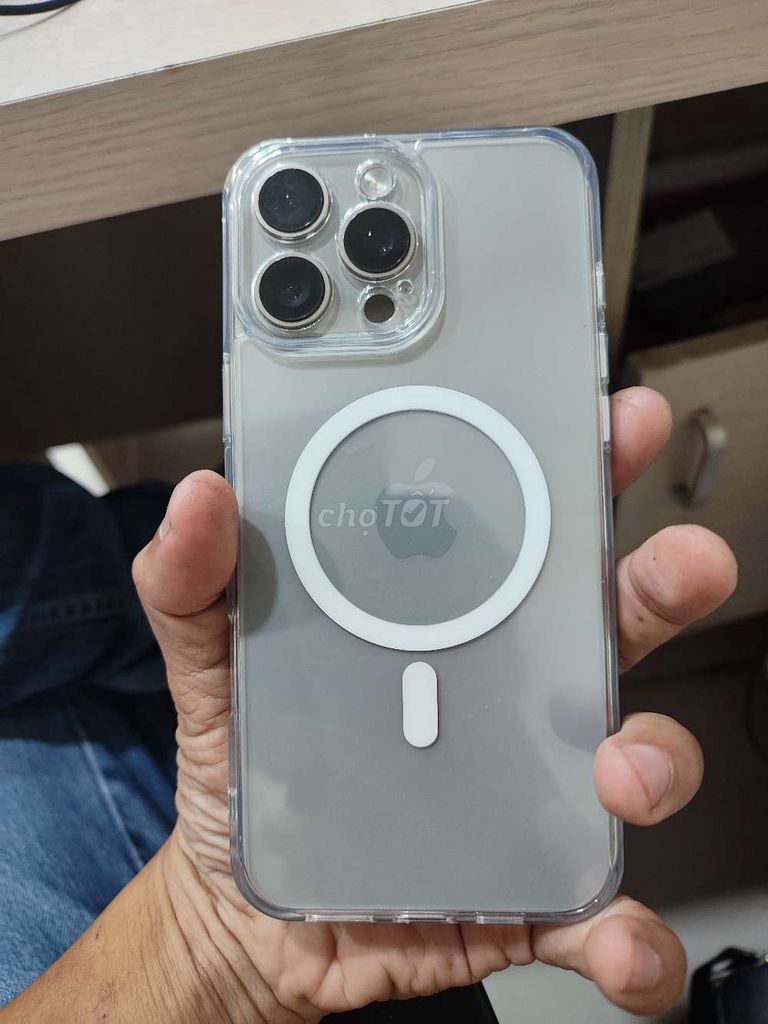 Apple iPhone 16 Pro Max 256GB Titan. Mua bán Điện thoại tại Quận Bình Thuỷ Cần Thơ được đăng bởi Đời la thế hình 1