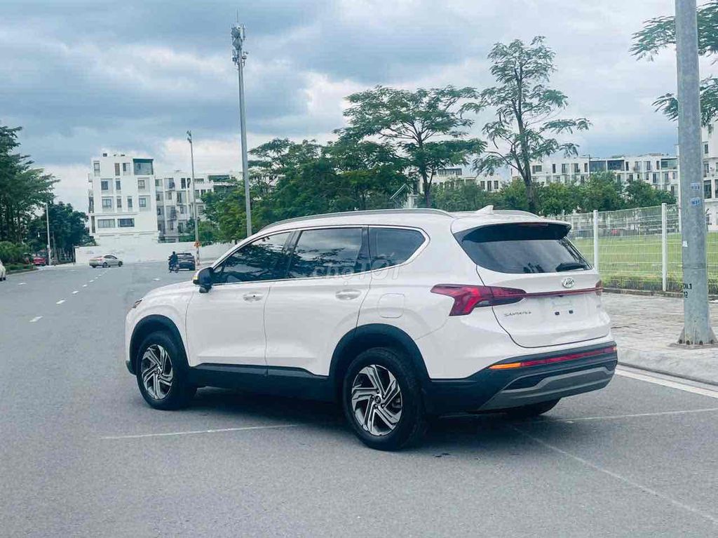 Hyundai Santafe 2024 2.2 tiêu chuẩn 2,3 vạn km!. Mua bán Ô tô tại Quận Hoàng Mai Hà Nội được đăng bởi Dương Xuân Trường hình 6