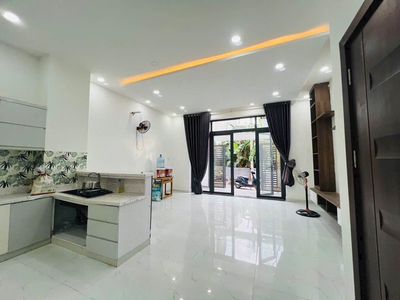 GẤP BÁN GIẢM 200 TRIỆU – NHÀ ĐẸP 3 TẦNG ĐƯỜNG 10M – GIÁ MỚI 4.6 T.Y
