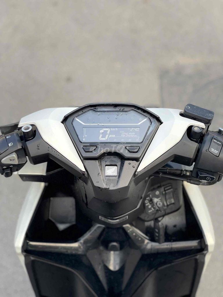 Honda Vario 125i 2021 Trắng 10000 km. Mua bán Xe máy tại Huyện Gia Lâm Hà Nội được đăng bởi Xe Máy Phúc Hưng hình 7