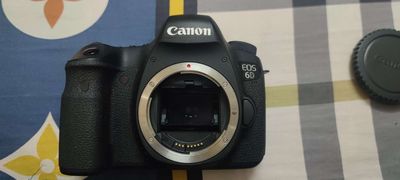 Máy ảnh fullframe Canon 6D đẹp 98%