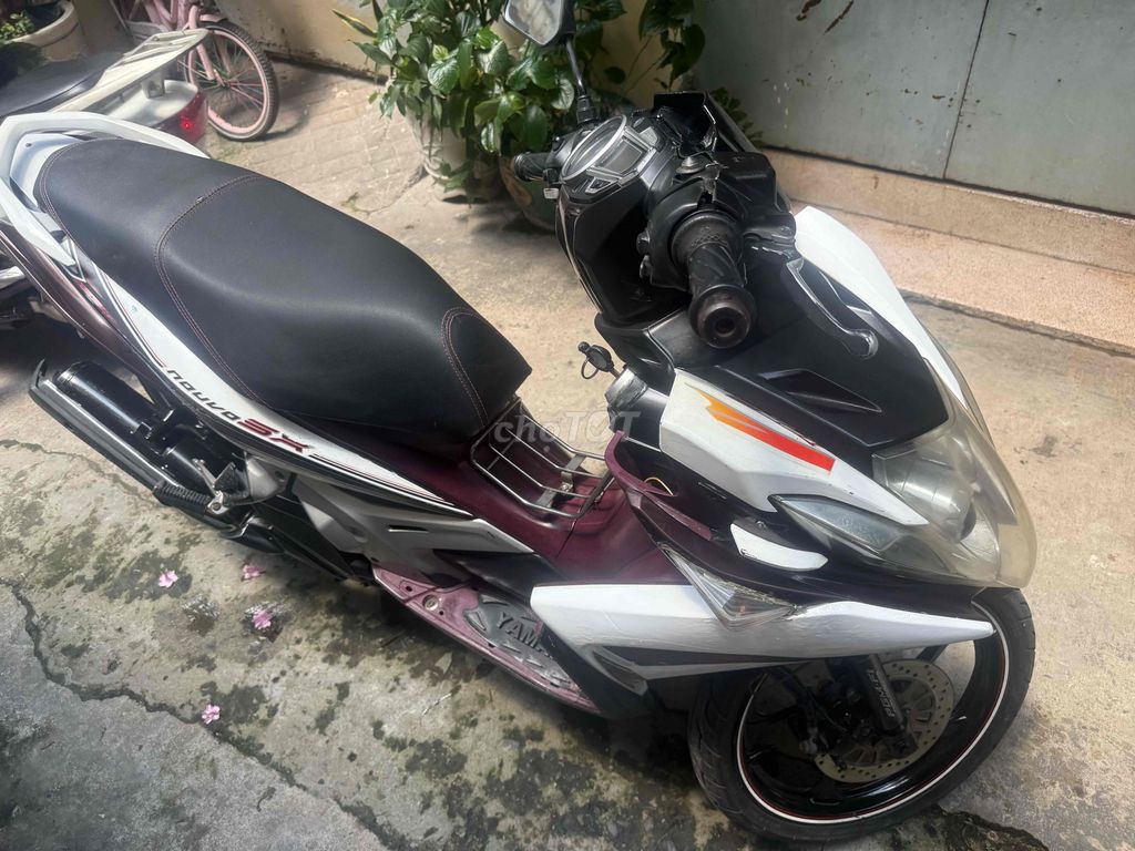 xe yamaha Nouvo 5 xang phun Fi nhựt dời 2015. Mua bán Xe máy tại Quận Phú Nhuận Tp Hồ Chí Minh được đăng bởi Huỳnh Thân  hình 2