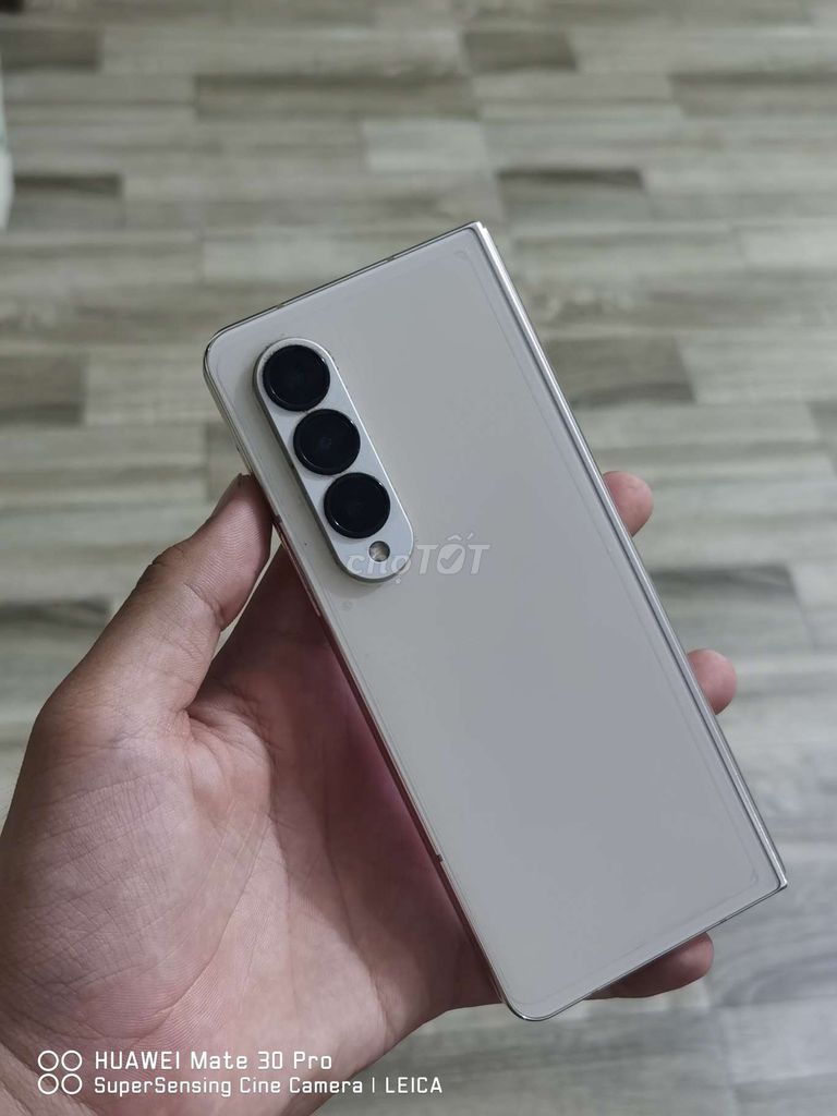 Samsung Z Fold 4 Trắng Hư màn trong. Mua bán Điện thoại tại Quận Thanh Khê Đà Nẵng được đăng bởi Trung Thịnh hình 1