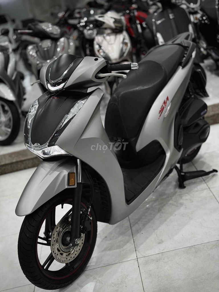 Sh350i 2023 Lướt chính chủ ký ( Hỗ trợ Trả GóP ) 🔥. Mua bán Xe máy tại Thị xã Phú Mỹ Bà Rịa - Vũng Tàu được đăng bởi Cửa Hàng Xe Máy Phú Mỹ hình 13