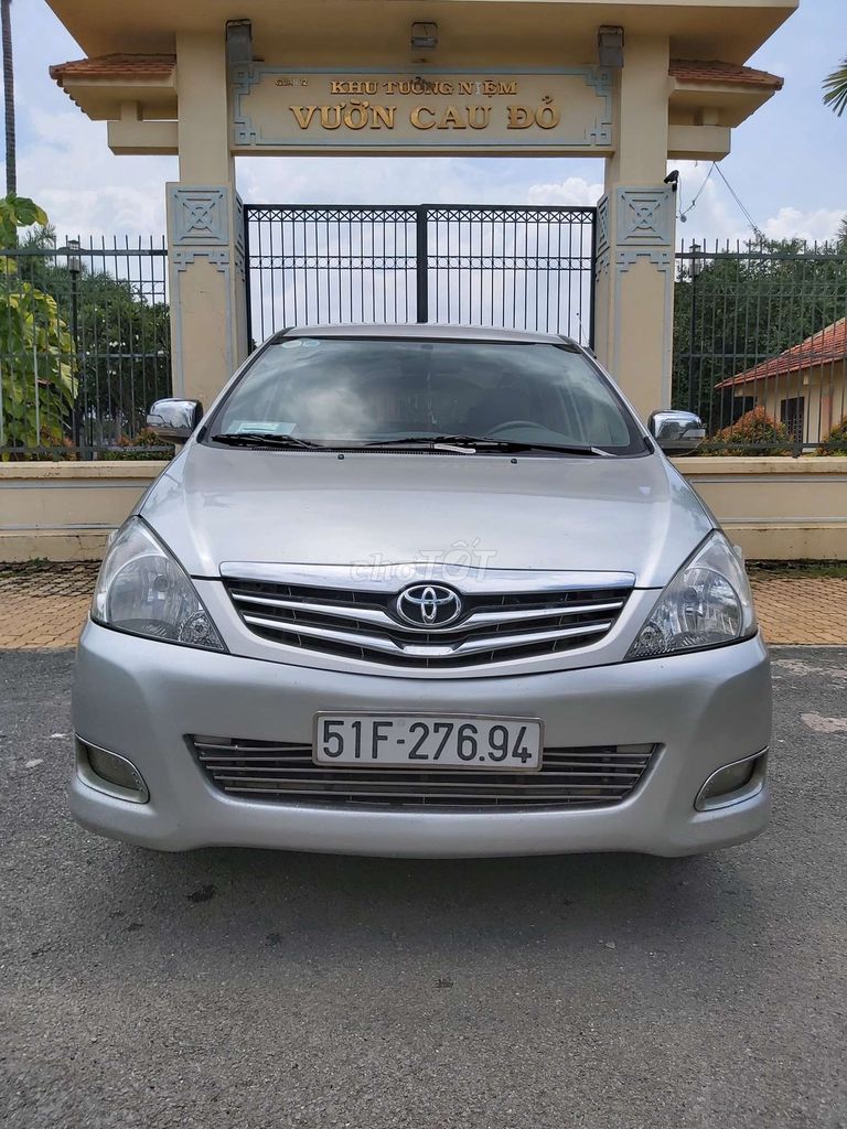 0913819136 - Bán xe toyota inova v tự động 2010 còn mới