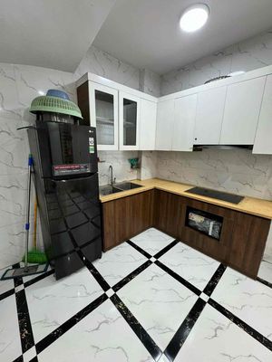 Townhouse 30 m² · 3 bed · Đường Cổ Linh