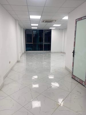 Bán nhà 172 Giáp Bát Hoàng Mai chính chủ. Mua bán văn phòng, mặt bằng kinh doanh tại Quận Hoàng Mai Hà Nội được đăng bởi Nguyễn thu hằng