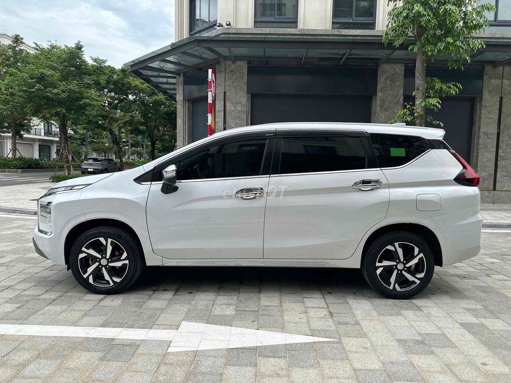 Mitsubishi Xpander 2023 1.5AT Premium