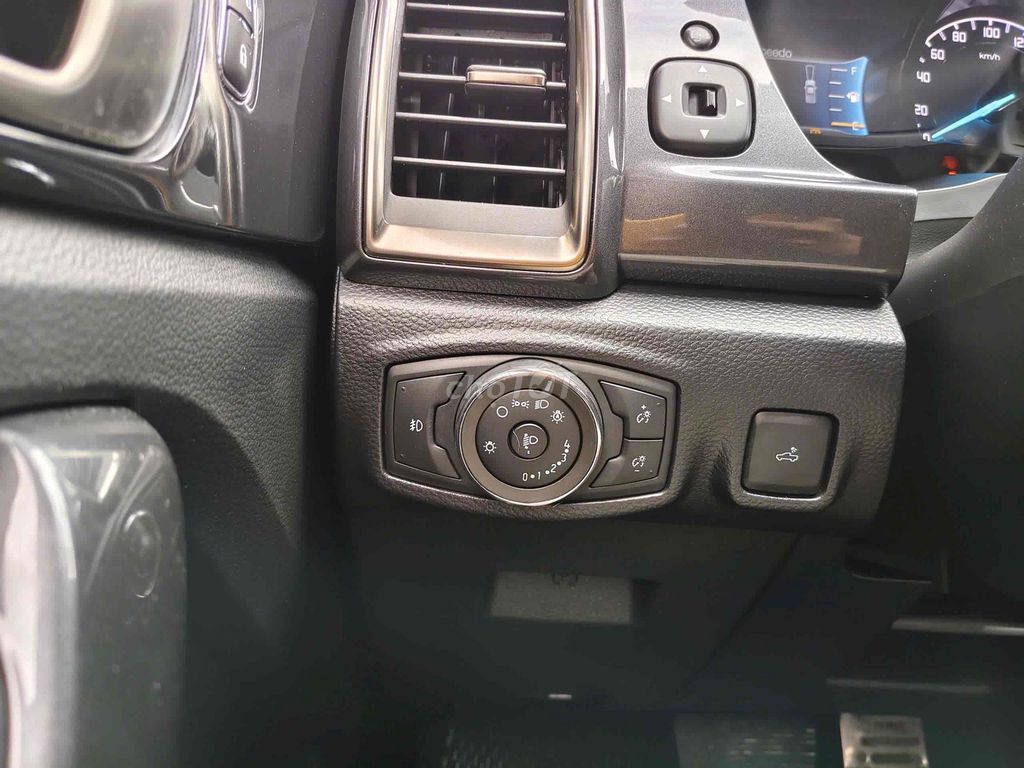 Ford Ranger Wildtrak 2.0L 4x4 sx 2021 siêu đẹp. Mua bán Ô tô tại Quận Cầu Giấy Hà Nội được đăng bởi Cao Quý hình 13