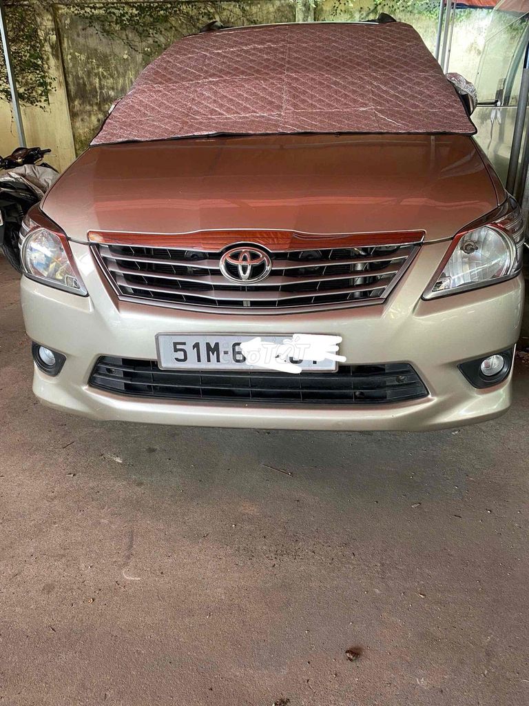 Toyota Innova 2013 2.0E - 195026 km. Mua bán Ô tô tại Thành phố Thủ Đức Tp Hồ Chí Minh được đăng bởi Anh rực  hình 5