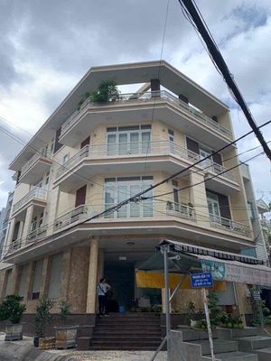 Biệt thự Góc 2 mặt tiền Bà Hom có Hầm - thang máy. Mua bán nhà ở tại Quận 6 Tp Hồ Chí Minh được đăng bởi Khoa  Nguyễn