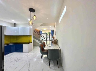 Аренда · 4 комн. · 120 м² · Quận Cẩm Lệ, ул. Đường Khương Hữu Dụng