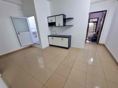 Аренда · 3 комн. · 75 м² · Quận 10, ул. Đường Nhật Tảo