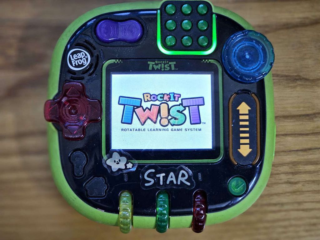 Máy chơi game cầm tay Leapfrog rockit twist