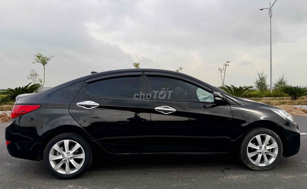 Hyundai Accent 2011 1.4 AT - 120000 km. Mua bán Ô tô tại Huyện Thiệu Hóa Thanh Hóa được đăng bởi Nguyen Duc Anh hình 5