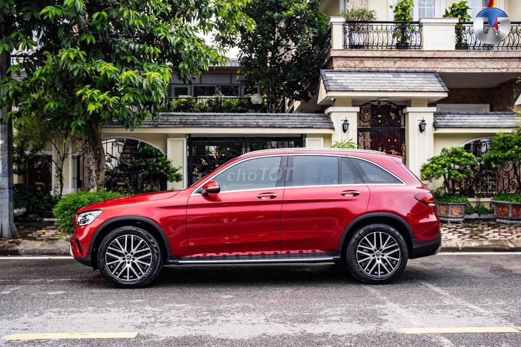 Mercedes-Benz GLC200 4Matic 2022 Đỏ. Mua bán Ô tô tại Quận Long Biên Hà Nội được đăng bởi H3T Auto Việt Nam hình 1
