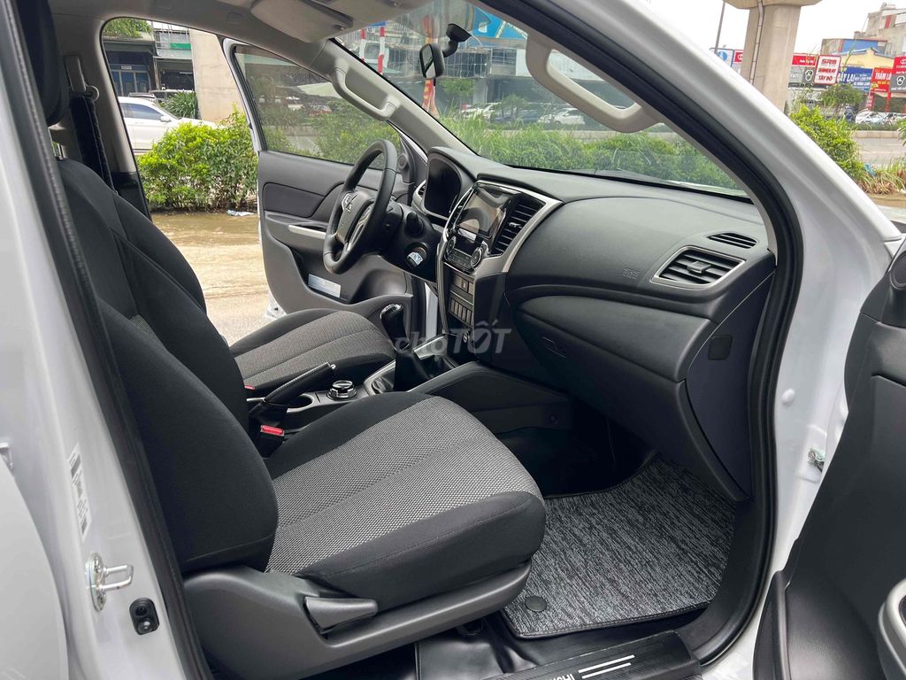 Mitsubishi Triton 2023 4x4 MT. Mua bán Ô tô tại Quận Hà Đông Hà Nội được đăng bởi Đỗ Tiên  hình 8