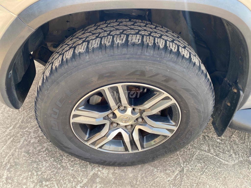 Toyota Fortuner 2019 Xăng Bạc. Mua bán Ô tô tại Huyện Xuân Lộc Đồng Nai được đăng bởi HIẾU hình 11